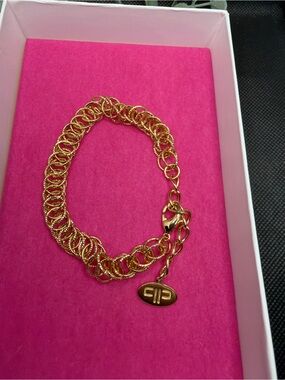 Gold Tone Textured Circle Link Bracelet Adjustable Chain